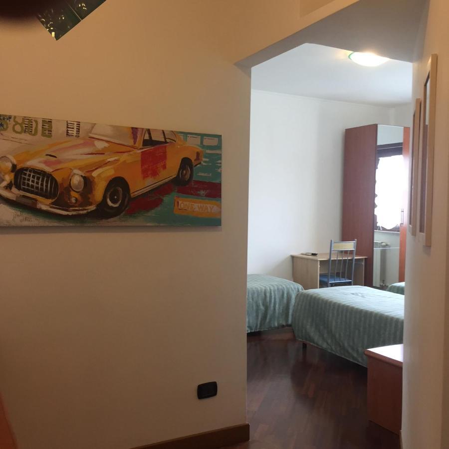 Bb Nuova Fiera Di Roma Bed and Breakfast Fiumicino Buitenkant foto