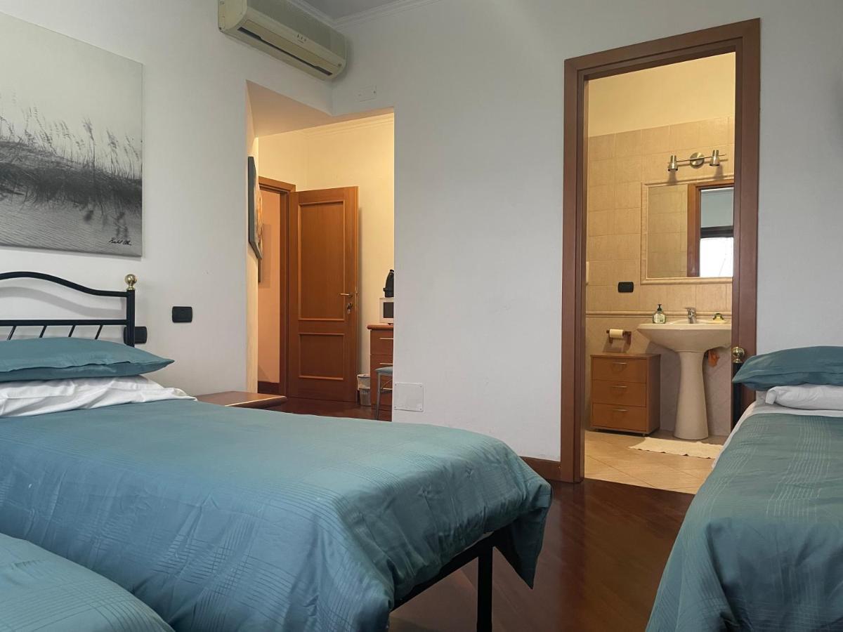 Bb Nuova Fiera Di Roma Bed and Breakfast Fiumicino Buitenkant foto